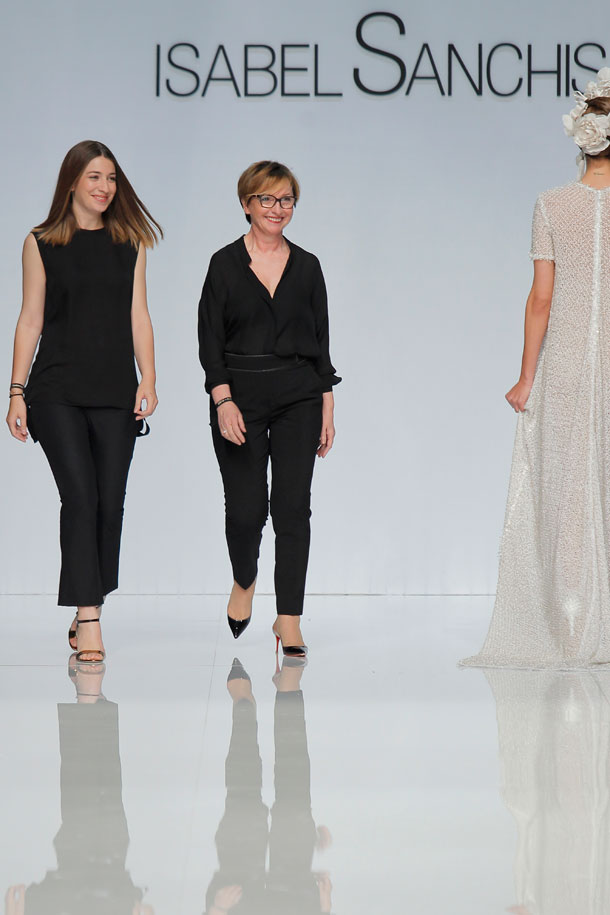 ilovebrides.pt Isabel Sanchis 2018 Barcelona Bridal Fashion Week 2017